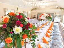 sala weselna w kolorze pomarańczowym